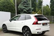 Volvo XC60 B5 B AWD Plus Dark aut