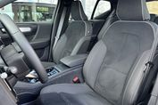 Volvo XC40 B3 Plus Dark