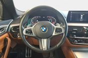 BMW Seria 5 Touring 540d xDrive M Sport