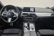 BMW Seria 5 520d xDrive M Sport sport-aut