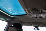 Peugeot Traveller L2H1 AT