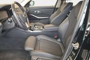BMW Seria 3 318i aut