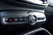 Volvo XC40 B4 Plus Dark