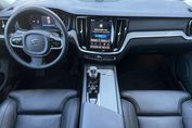 Volvo V60 B4 B Ultra Dark aut