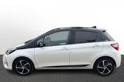 Toyota Yaris Hybrid 100 Selection