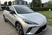 MG 4 64kWh XPower 4x4