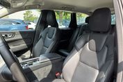 Volvo XC60 B4 D AWD Momentum Pro