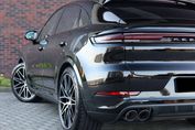 Porsche Cayenne Coupe E-Hybrid Black Edition