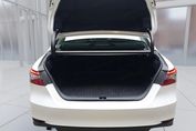 Toyota Camry 2.5 Hybrid Prestige