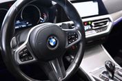 BMW Seria 3 330i xDrive M Sport