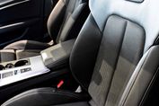 Audi A6 40 TDI quattro S Line Avant