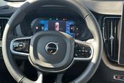 Volvo XC60 B5 B AWD Plus Dark aut