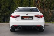 Alfa Romeo Giulia 2.0 Turbo Veloce Q4 aut