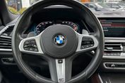BMW X5 M50i