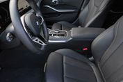 BMW Seria 3 330i xDrive M Sport