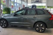 Volvo XC60 B5 B AWD Plus Dark aut