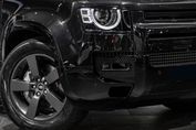 Land Rover Defender 110 D250 X-Dynamic HSE