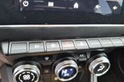 Renault Captur Techno Fast Track 1.6 E-tech Hybrid AT