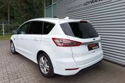 Ford S-MAX Hybrid Titanium CVT