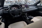 Lexus ES 300h Business Edition +