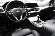 BMW Seria 3 318i aut