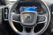 Volvo XC40 B3 Plus Dark aut
