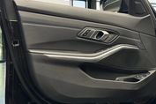 BMW Seria 3 330e PHEV xDrive M Sport aut