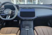 Mercedes Klasa E 300 e 4-Matic AMG