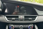 Alfa Romeo Giulia 2.0 Turbo aut