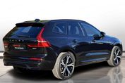 Volvo XC60 B5 B AWD Plus Dark