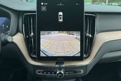 Volvo XC60 B5 AWD Plus Dark