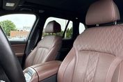 BMW X5 M50i