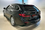 BMW Seria 5 530e xDrive Luxury Line aut
