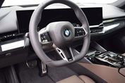 BMW Seria 5 520d xDrive M Sport