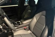Porsche Cayenne Coupe E-Hybrid Black Edition