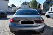 BMW Seria 3 330e M Sport