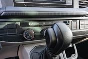 Volkswagen Caravelle T6.1 L2H1 AT