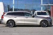 Volvo V60 D3 AWD Momentum Pro