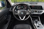 BMW Seria 3 320d xDrive Luxury Line