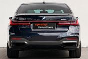 BMW Seria 7 750i xDrive sport-aut