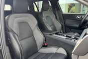Volvo V60 B4 B Plus Dark