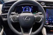 Lexus RZ 450e Omotenashi DIRECT4