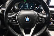 BMW Seria 5 530i xDrive M Sport sport-aut