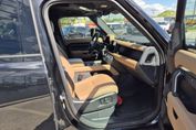 Land Rover Defender 110 D250 X-Dynamic HSE
