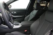 BMW Seria 3 330e xDrive M Sport