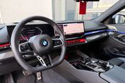 BMW Seria 5 Touring 540d xDrive M Sport