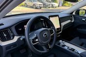 Volvo XC60 B5 B AWD Plus Dark