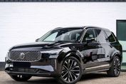Volvo XC90 T8 AWD Ultra Bright