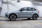 Volvo XC60 B5 AWD Ultra Dark