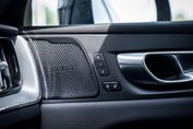 Volvo XC60 B5 AWD Ultra Black Edition